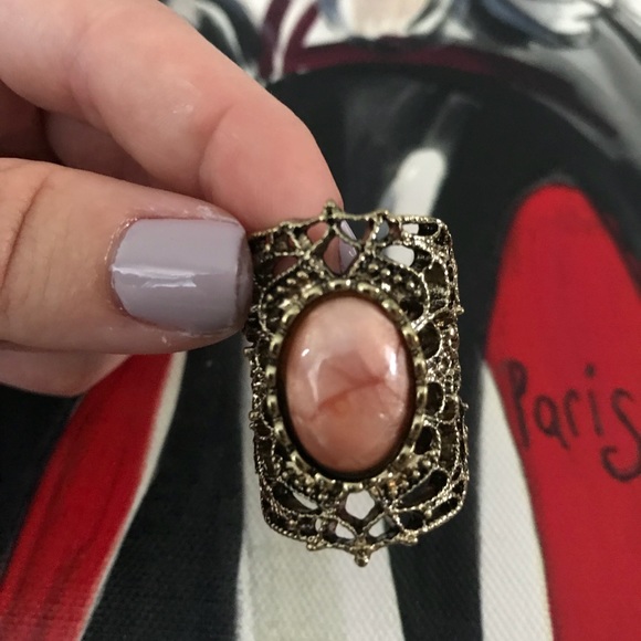 Rose Quartz Vintage Armor Gold Ring - Picture 3 of 7